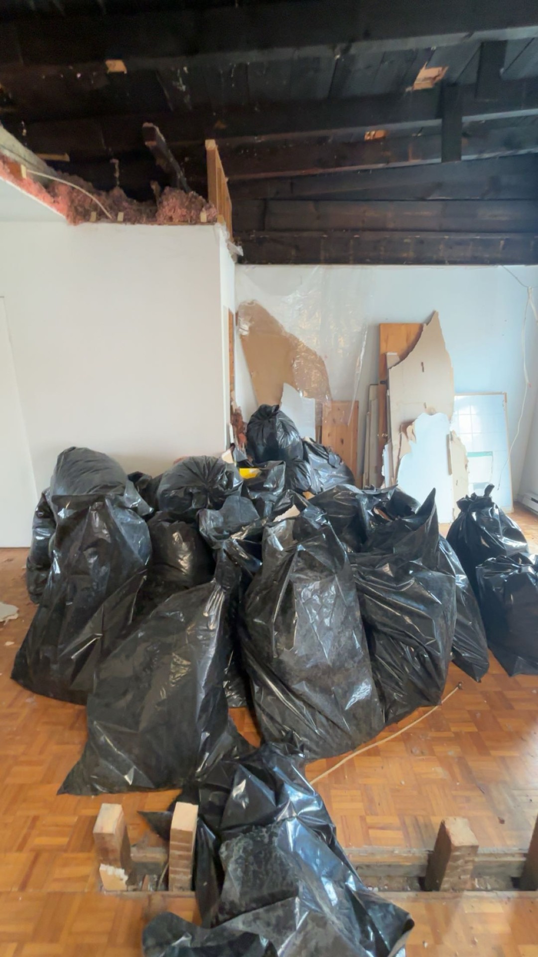Cluttered Montreal space filled with junk and debris before Clear Out MTL removal — example 2